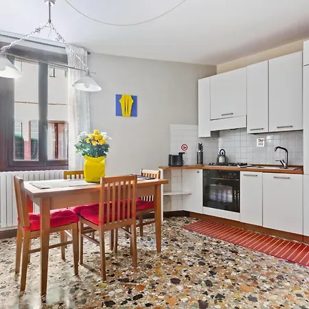 Castello Cozy X4 - Calle Crosera